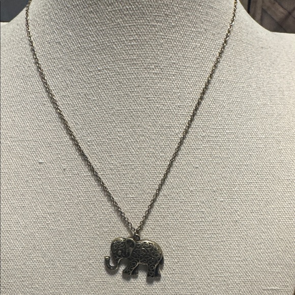 Pomina Elephant Pendant Necklace Gold Tone Filigree  (BR1313/2) - Picture 3 of 6